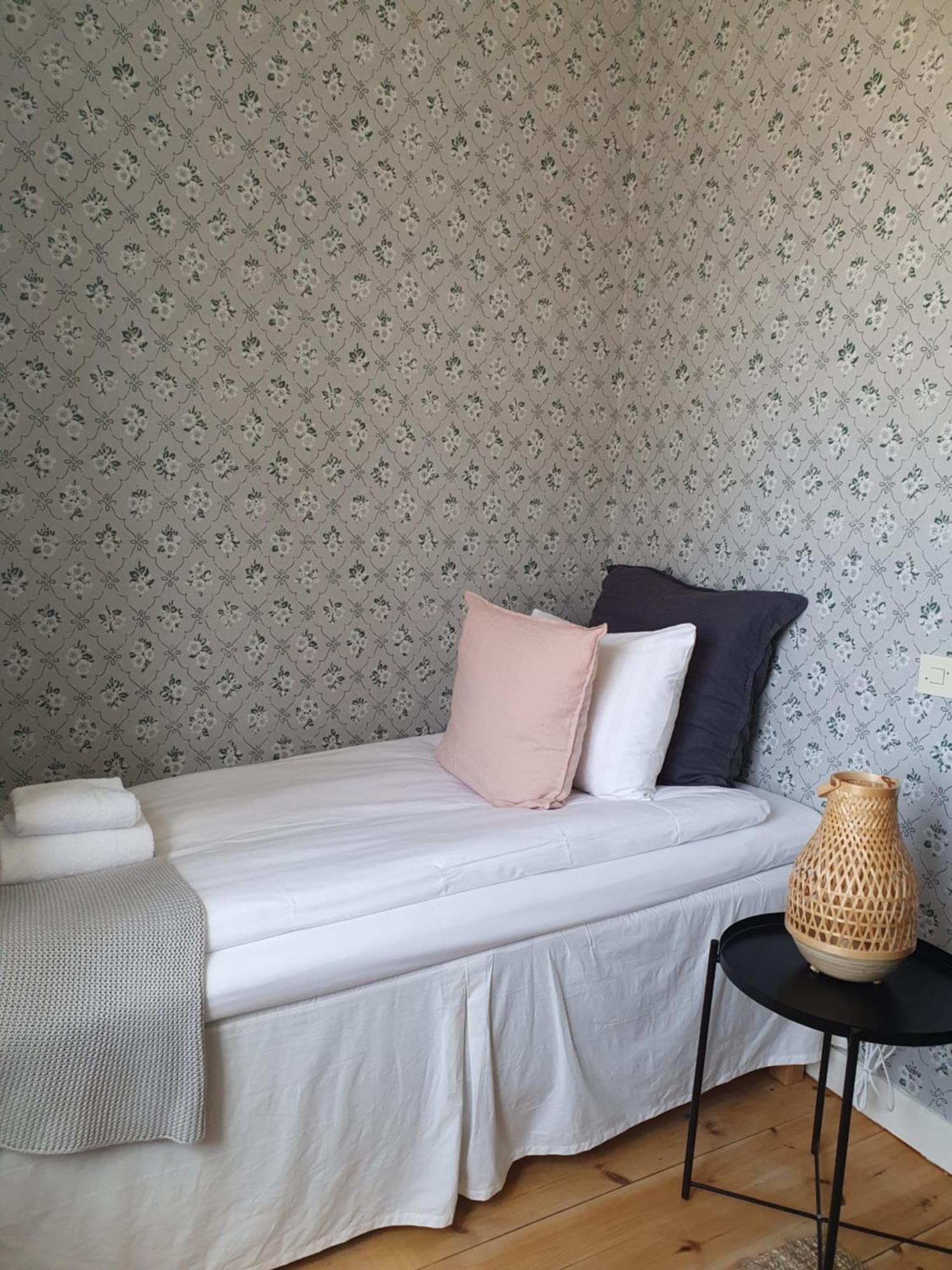 Stf Gysinge Waerdshus & Hotell Екстериор снимка